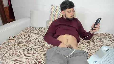 Javier  online show from May 8, 6:24 pm