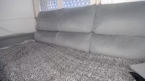 Javier  online show from January 11, 9:36 pm