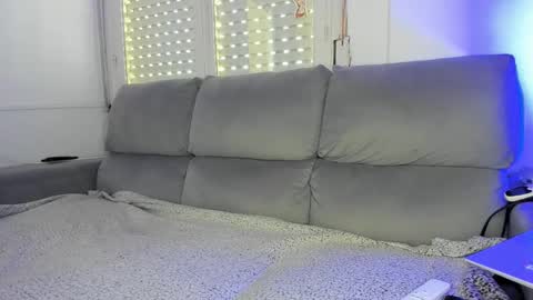 Javier  online show from December 17, 2:35 pm