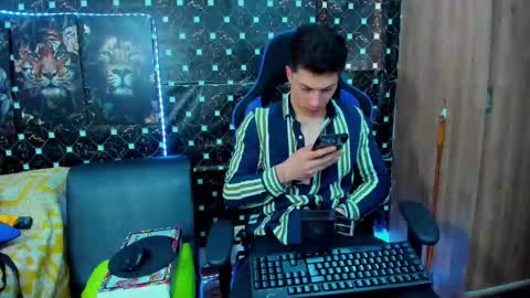 Javier online show from September 30, 9:25 pm