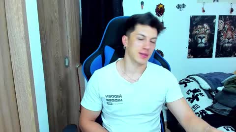 Javier online show from February 16, 10:21 pm