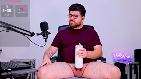 Jax Luna online show from January 1, 6:38 pm