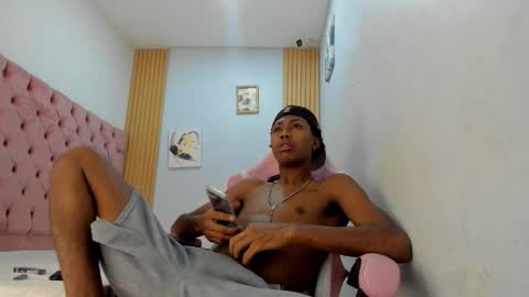 jax_maliq online show from November 19, 2:11 am