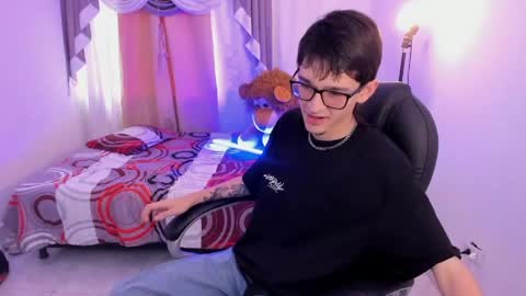 Jaxvance online show from May 30, 2:48 pm