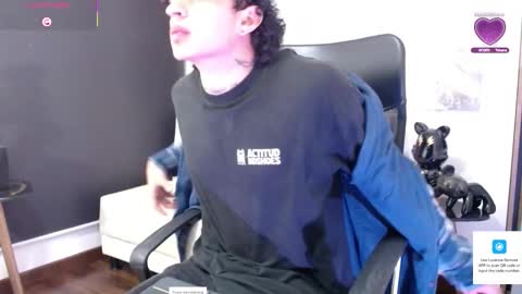 jay_taylor1_ online show from March 10, 4:50 am