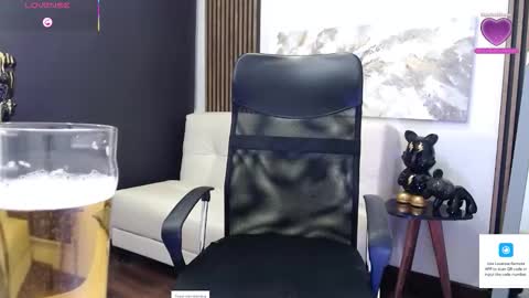 jay_taylor1_ online show from March 8, 3:21 am