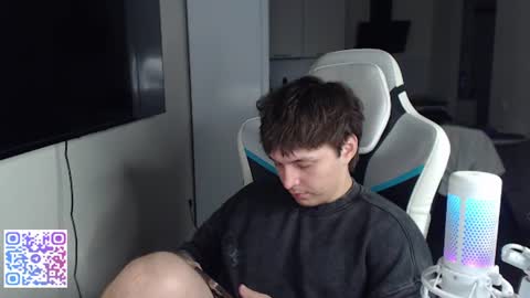 Jayce online show from July 31, 1:50 am