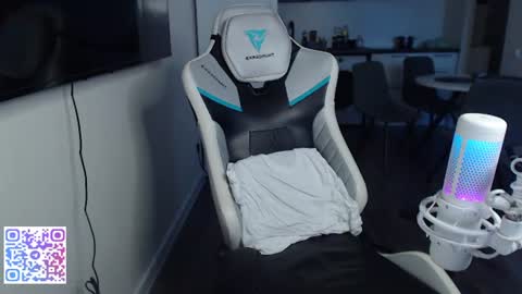 Jayce online show from June 12, 2:49 pm