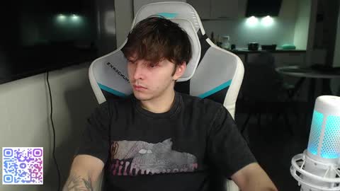 Jayce online show from April 27, 4:59 pm