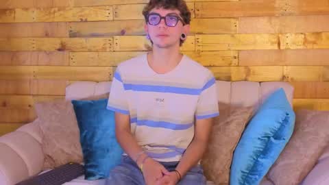 JONATHAN online show from April 25, 1:41 pm