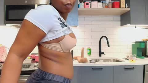 Naomiruty online show from May 16, 1:46 am