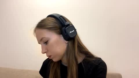 Isabella Rose online show from March 14, 2:21 pm