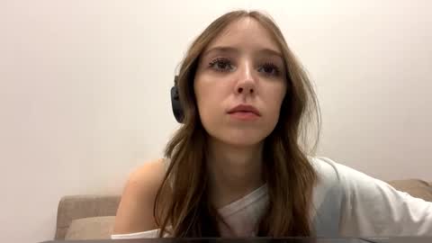 Isabella Rose online show from March 8, 3:05 pm