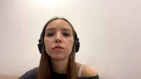 Isabella Rose online show from March 13, 2:20 pm