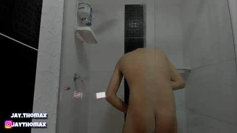 jaythomax online show from December 2, 6:49 pm