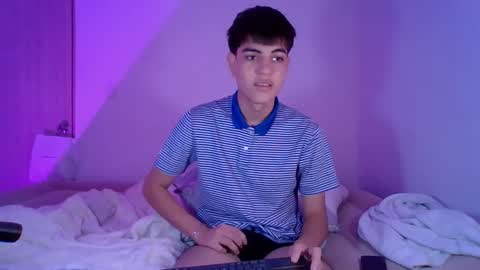 jaythomax online show from December 28, 8:25 pm