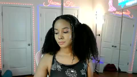 Jazmine Fox online show from May 5, 4:35 pm