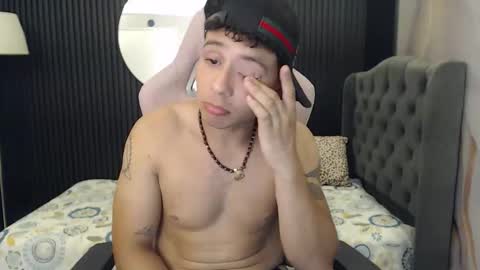 jbarto_ online show from April 23, 1:02 am