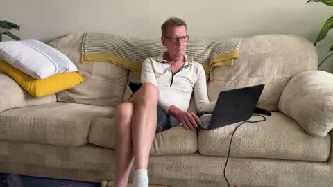 Snapshot of jcar57 chatting on September 27, 2:15 pm Jon online show from September 27, 2:15 pm