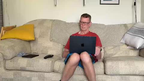 Snapshot of jcar57 chatting on February 22, 11:46 am Jon online show from February 22, 11:46 am