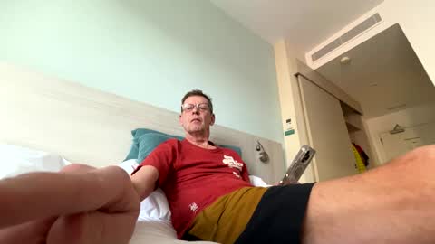 Snapshot of jcar57 chatting on February 7, 8:33 am Jon online show from February 7, 8:33 am