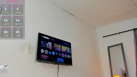 Snapshot of jdaniel_shellby chatting on December 2, 11:02 pm jhon online show from December 2, 11:02 pm