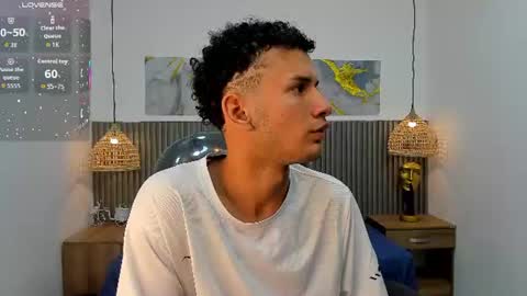 jdwhite18 online show from July 7, 4:36 am
