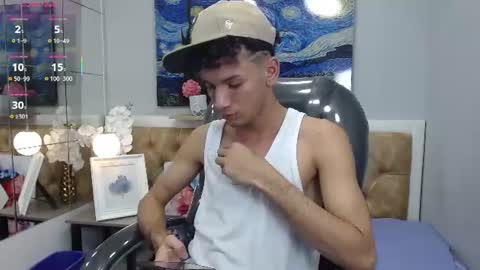 jdwhite18 online show from June 14, 10:56 pm