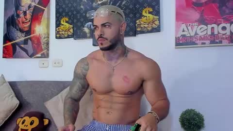 Jean  axelcrow       Modelo Independiente online show from March 5, 12:16 am