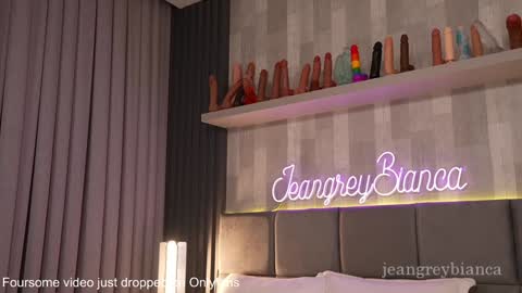 Bianca online show from February 25, 8:45 pm