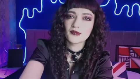 Jean online show from June 23, 6:58 pm