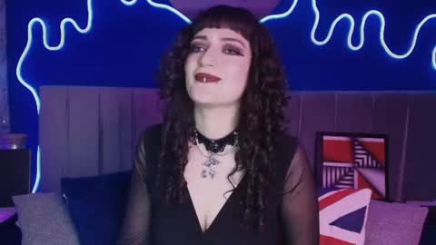 Jean online show from June 26, 8:03 pm