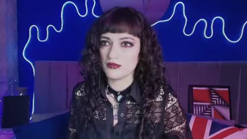 Jean online show from July 8, 7:39 pm