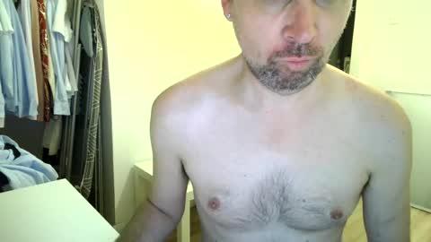 jeanpaul86000 online show from June 17, 8:58 pm