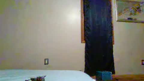 jearnold44 online show from January 28, 4:29 am