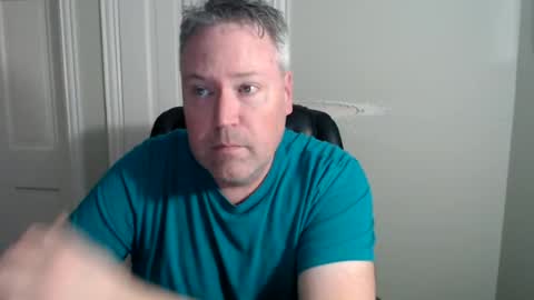 JE online show from August 4, 7:43 pm