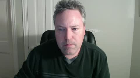 Snapshot of jeb5150 chatting on December 27, 4:04 am JE online show from December 27, 4:04 am