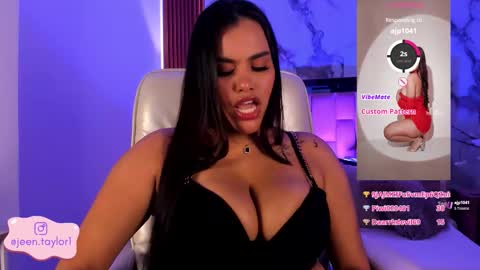 Jeen Taylor online show from February 16, 8:18 pm