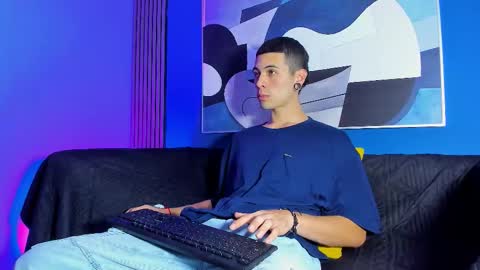 Jeff  online show from December 4, 11:21 am