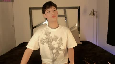 jei_7m online show from April 29, 9:03 am