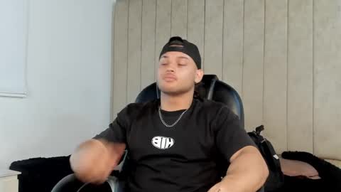 jeicob gagnon online show from October 18, 5:55 am