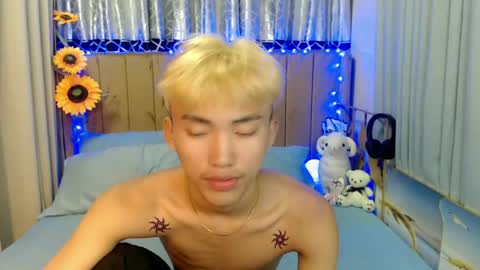 jemart_urnaughtboy online show from June 14, 9:55 am