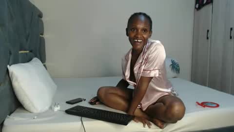 Jemmi online show from November 8, 8:23 pm