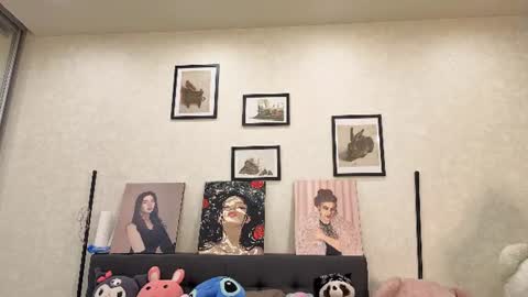 Dolly online show from June 25, 1:27 pm