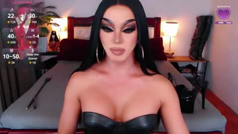 Queen Jenifer online show from July 4, 12:48 am