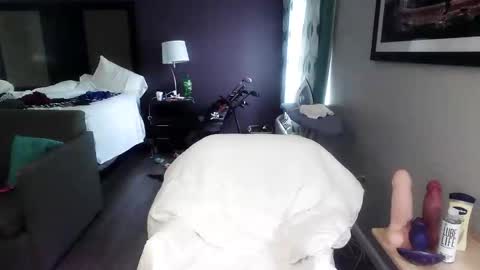 Jenna Cross online show from October 22, 8:54 pm