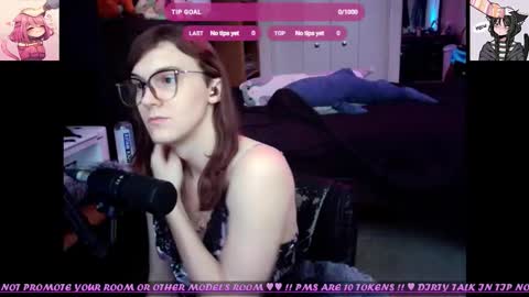 Jenna Luna online show from March 10, 8:57 pm