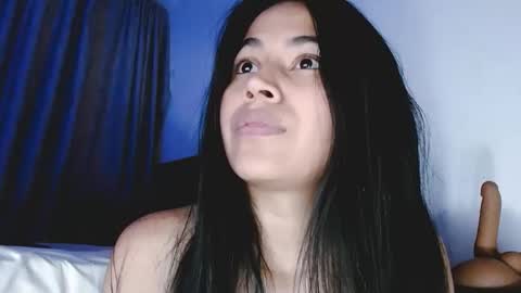 jenner_lena online show from April 1, 7:42 am