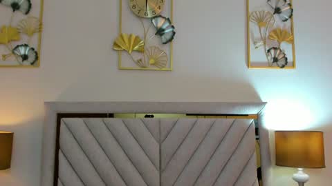 jenner_madison online show from June 27, 12:22 pm