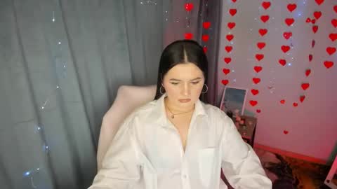 Jennie online show from March 12, 5:06 pm